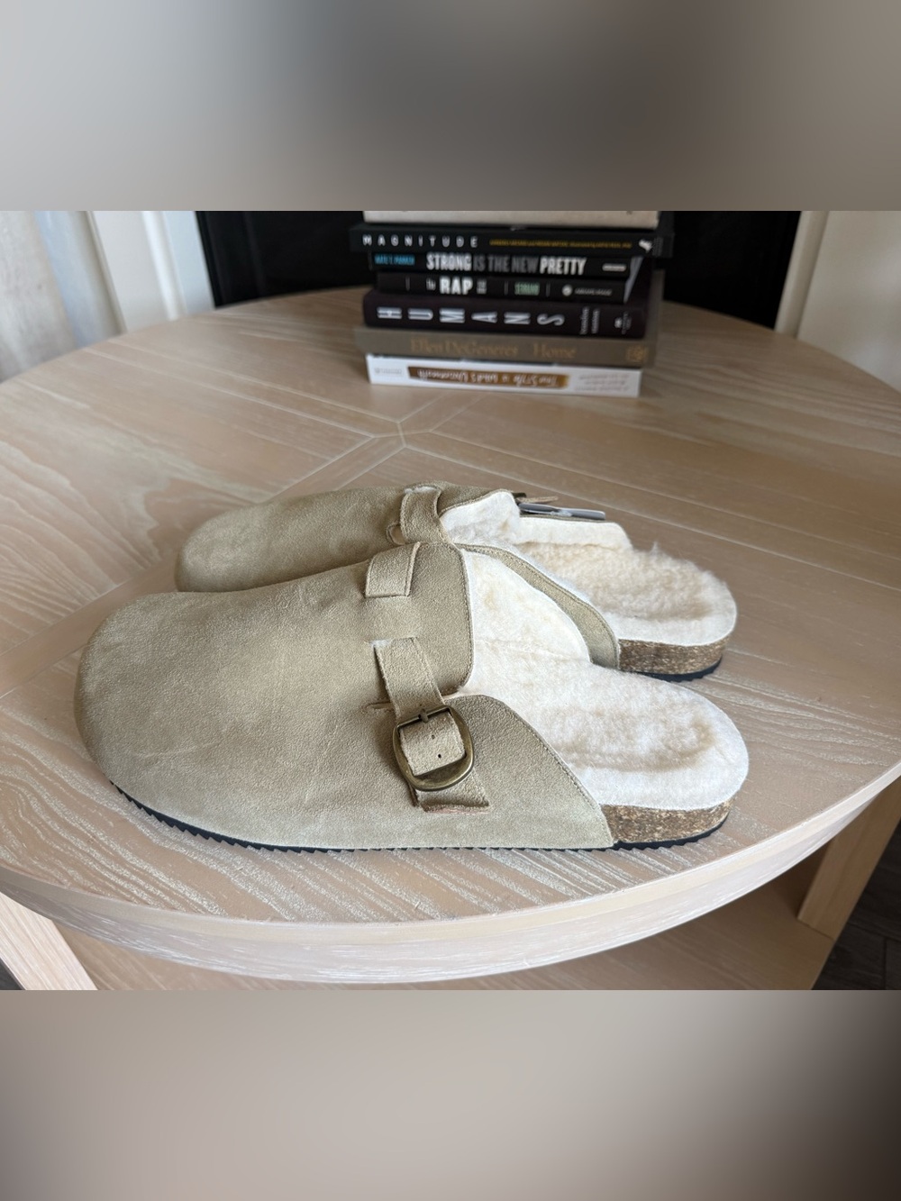 Small shop|Faux Suede Slip-On Shoe in Beige Tan,soft Sherpa inner•••NWT